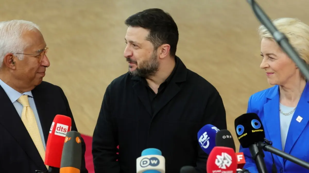 Στήριξη της ΕΕ στην Ουκρανία: “Δεν θα άρουμε τις κυρώσεις στη Ρωσία αν δεν σταματήσει τον πόλεμο”