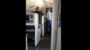 Νέα πλάνα από την πτήση τρόμου της Flydubai – “Υπάρχει γιατρός ή πιλότος;”