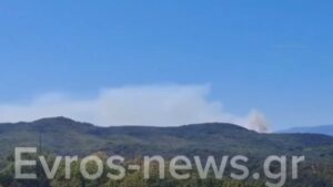 Μαίνεται για δεύτερη μέρα η πυρκαγιά στον ορεινό όγκο του Σουφλίου