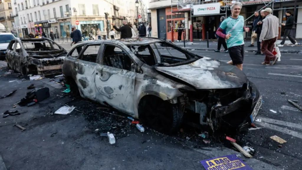 Γαλλία: Συνελήφθησαν πάνω από 2.000 άτομα για τα βίαια επεισόδια – Άνδρες το 95% των δραστών, 13 χρονών ο νεότερος