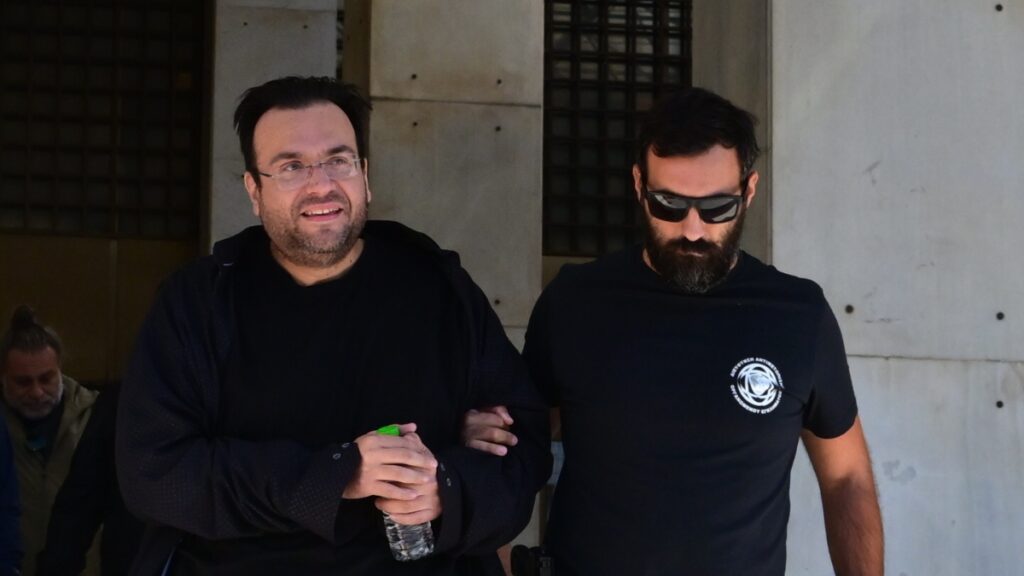 Στον Ανακριτή ο Φίλιππος Καμπούρης και η σύζυγός του για το κύκλωμα που εξαπατούσε τον ΕΦΚΑ