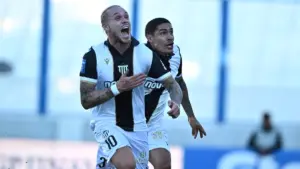 Καλαμάτα – ΟΦΗ 4-3: Απίστευτο θρίλερ στη Νίκαια – Η «Μαύρη Θύελλα» πήρε τη νίκη στο 94′