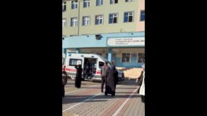 Τουρκία: Επίθεση με μαχαίρι σε γυμνάσιο της Κωνσταντινούπολης – Τραυματίστηκαν 7 μαθήτριες, οι 3 σε σοβαρή κατάσταση (βίντεο)
