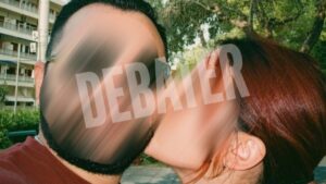 Λαύριο: Αυτό είναι το ζευγάρι που δέχθηκε την επίθεση με μαχαίρι – Αποκλειστική φωτογραφία του DEBATER