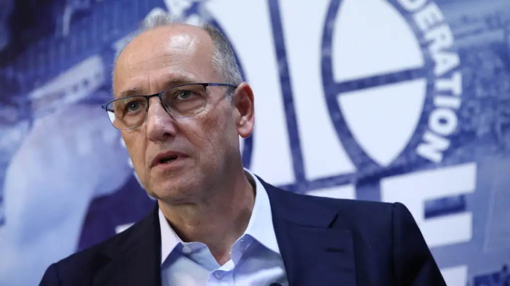 Στον ανακριτή σήμερα ο Λιόλιος και οι άλλοι πέντε κατηγορούμενοι για τους στημένους αγώνες – Στο “μικροσκόπιο” οι μαρτυρίες, τα 820.000 ευρώ και τα SMS