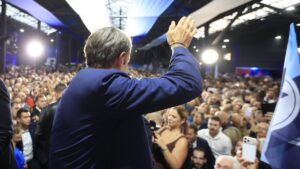 Μητσοτάκης στα 52α γενέθλια της ΝΔ: «Δεν θα γυρίσουμε πίσω – Θα το ξανακάνουμε το 2027»
