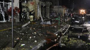 Επιθέσεις σε ουκρανικά εργοστάσια ηλεκτρικής ενέργειας με 6 νεκρούς – Μετέωρη η ενεργειακή εκεχειρία που ανακοίνωσε ο Τραμπ