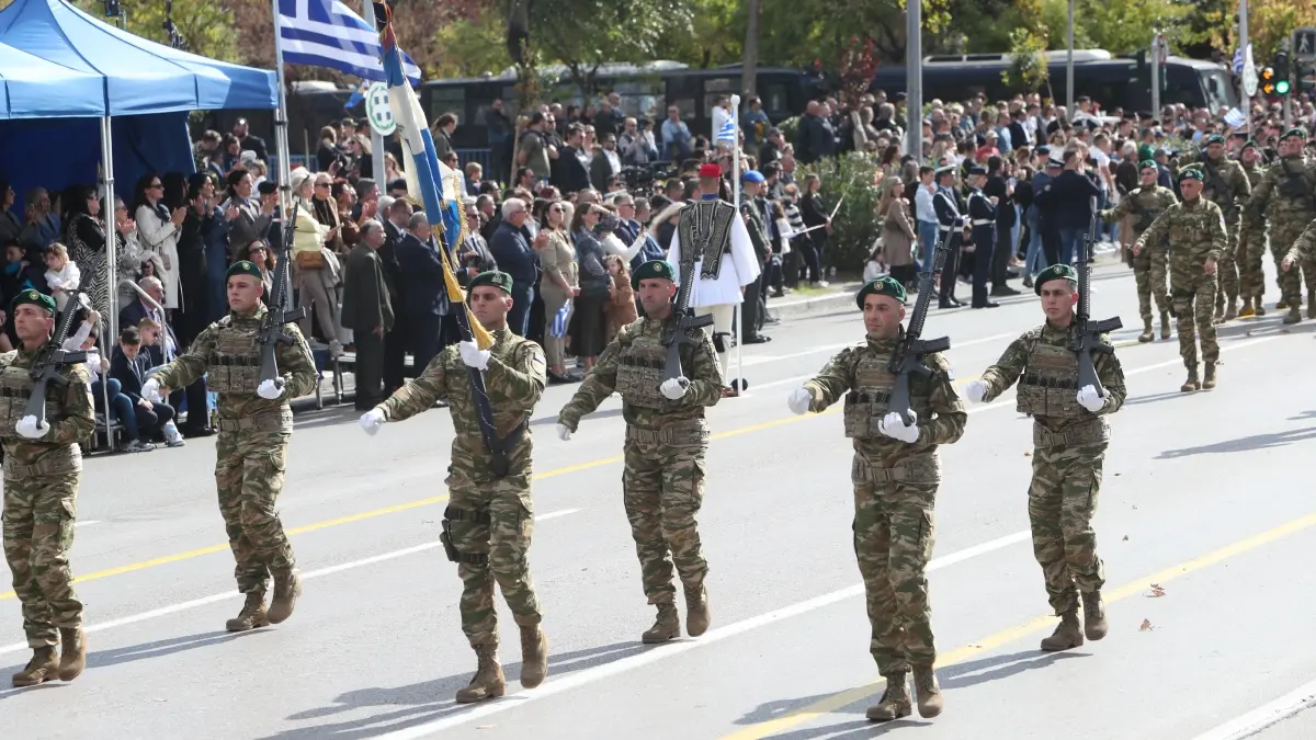 Θεσσαλονίκη: Με την μεγάλη στρατιωτική παρέλαση κορυφώνονται οι τριήμερες εορταστικές εκδηλώσεις