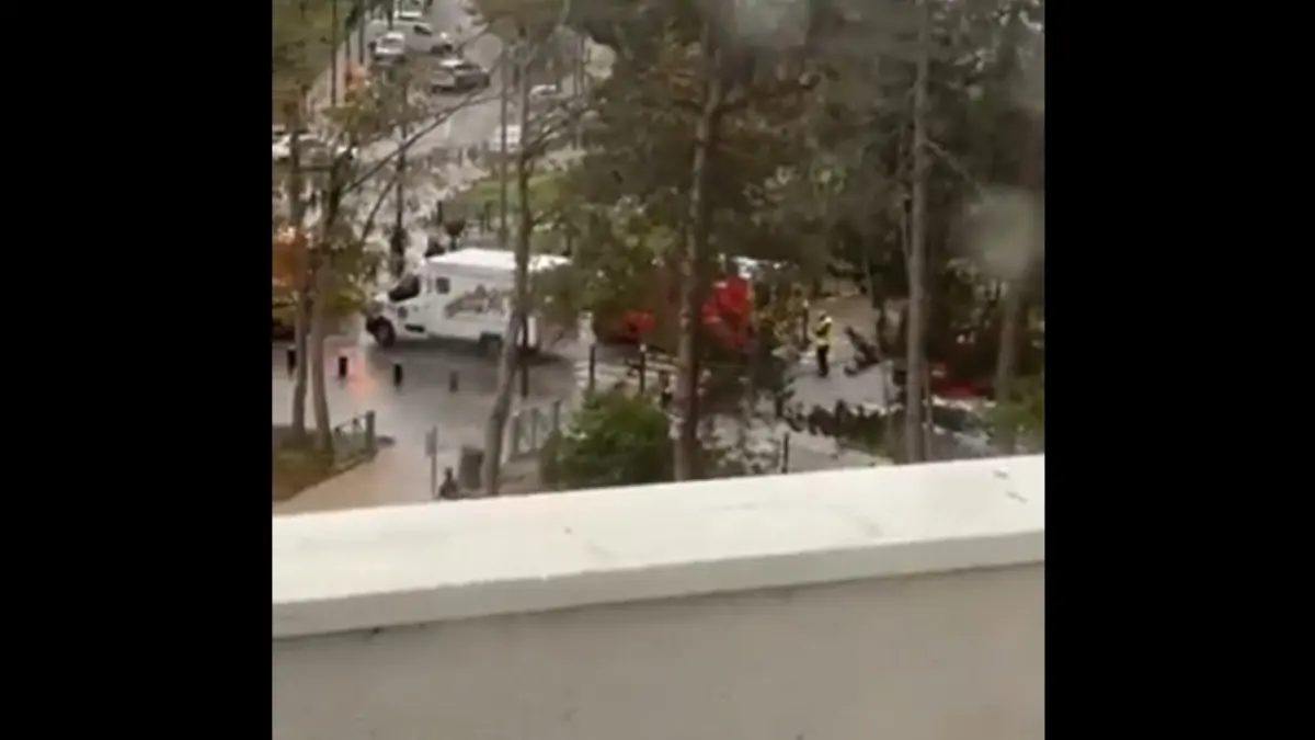 Παρίσι: Ένας νεκρός και τέσσερις τραυματίες από πυροβολισμούς σε προάστιο (βίντεο)