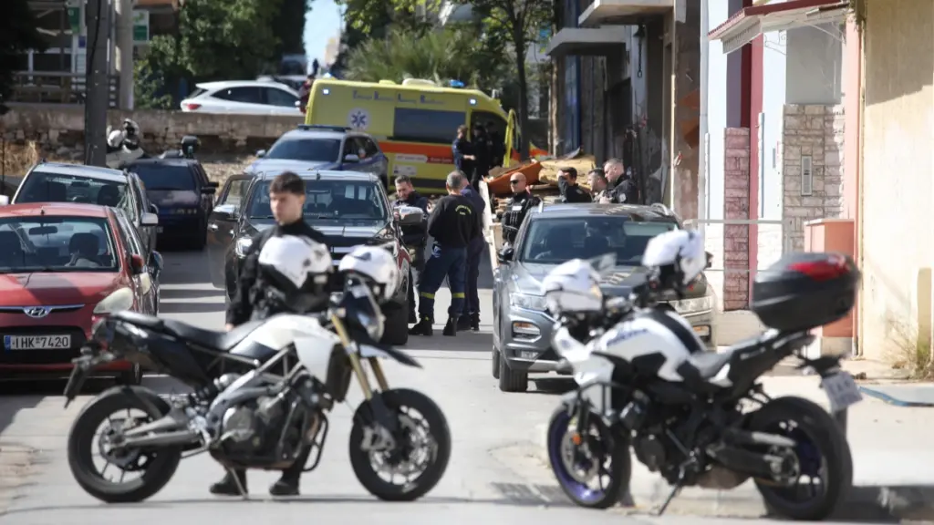 Πειραιάς: Απομακρύνθηκε το τμήμα όλμου από την Δραγατσανίου – Αποκαταστάθηκε η κυκλοφορία στο σημείο