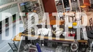 Περιστέρι: “Είχε το παιδάκι τους στο αυτοκίνητο που άρχισε να κλαίει” – Μαρτυρία για την γυναίκα που κατηγορείται ότι έριξε ατροπίνη στο φαγητό του πρώην συζύγου της (βίντεο)