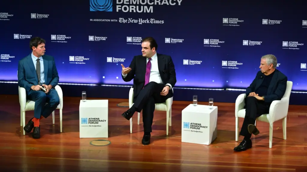 Πιερρακάκης: “Καμία χώρα στον κόσμο δεν μπορεί να ρυθμίσει μόνη της την Τεχνητή Νοημοσύνη”