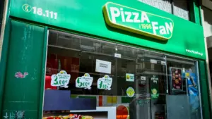 Pizza Fan: Στο “στόχαστρο” της ΑΑΔΕ το ψηφιακό αρχείο στα κεντρικά της εταιρείας στο Χαλάνδρι – Πάνω από 200 εκατ. ευρώ ο “κρυφός” τζίρος