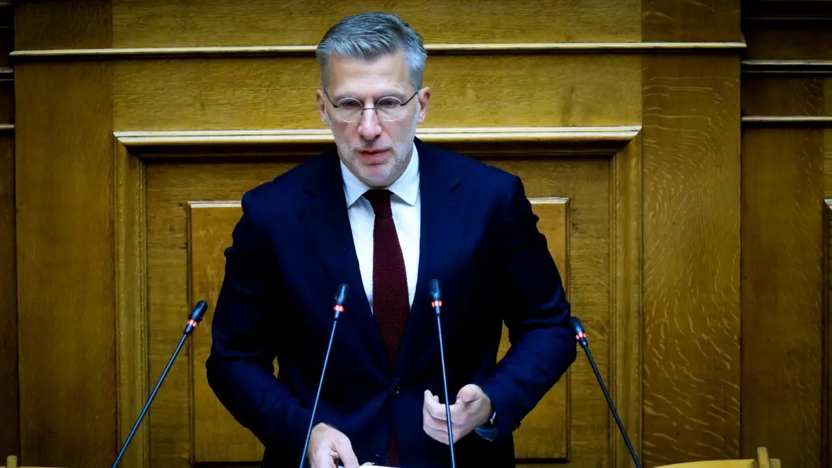 Κόντρα Σκέρτσου – αντιπολίτευσης για τον “κόφτη” στα social media για τα παιδιά: “Μην παίζετε το παιχνίδι των ψηφιακών πλατφορμών”
