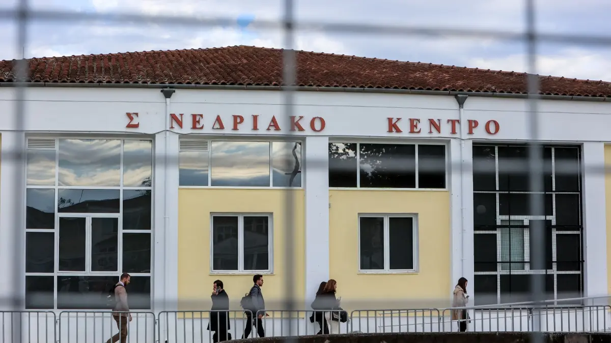 Δίκη για Τέμπη: Επιφυλάχθηκε η εισαγγελέας για την κλήση των γενικών γραμματέων 