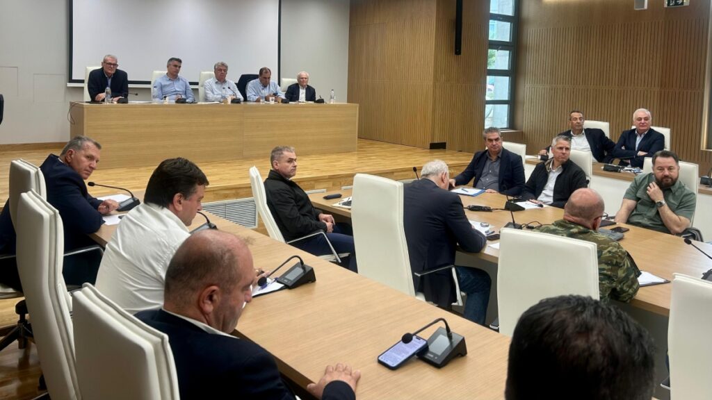 Τουρνάς από Κρήτη: “Επιτάχυνση αποζημιώσεων και αποκατάστασης – Άμεσα νέα μηχανήματα έργου από το ΑΙΓΙΣ στις 13 Περιφέρειες”