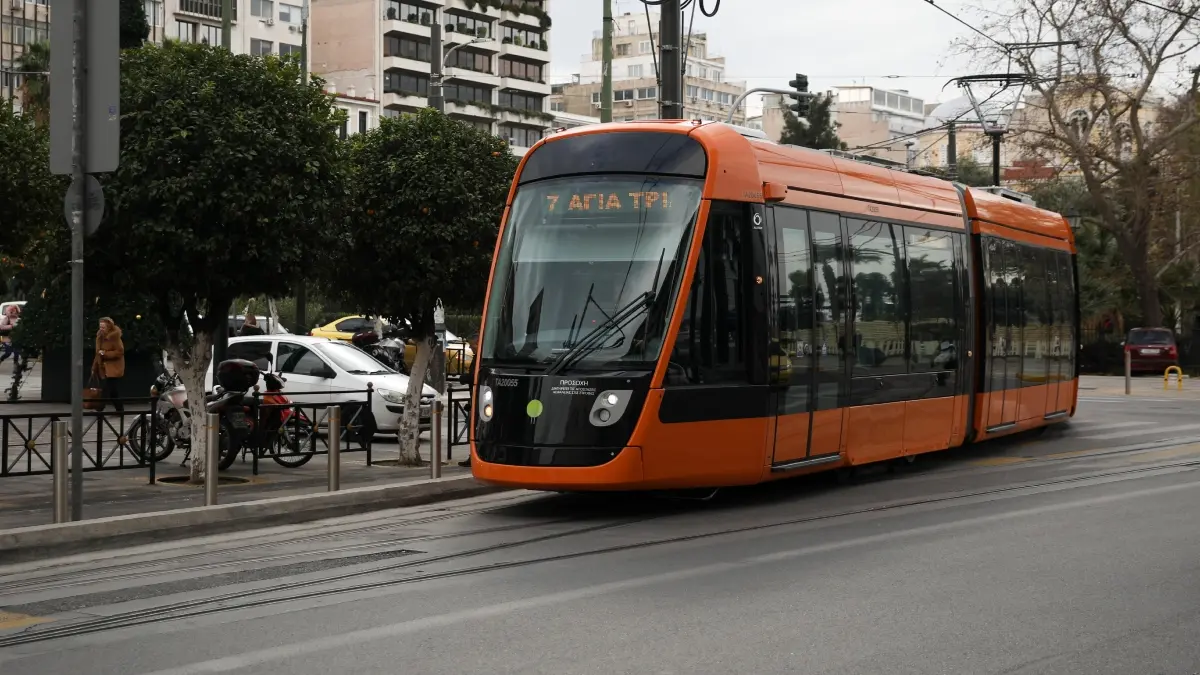 Κυκλοφοριακές ρυθμίσεις σε Μετρό και Τραμ λόγω των εκδηλώσεων για την 28η Οκτωβρίου