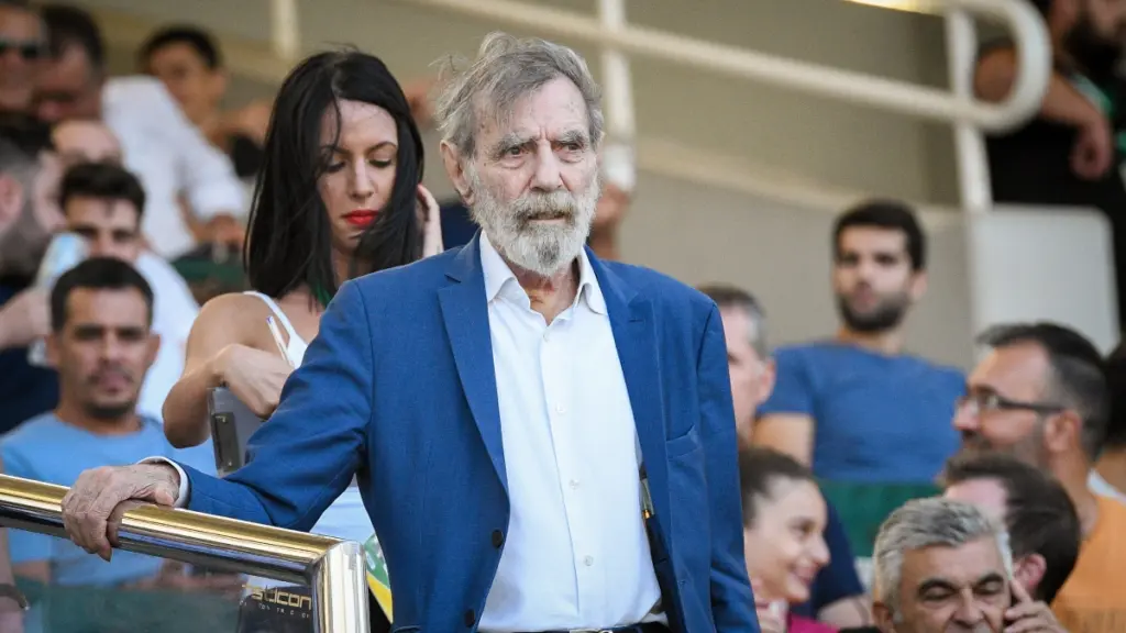 Πέθανε ο Γιώργος Βαρδινογιάννης σε ηλικία 90 ετών