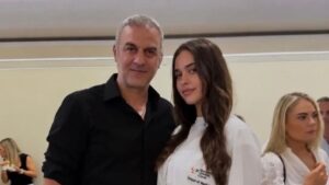 Βικτώρια Δέλλα: Ξεκινά σπουδές στην Ιατρική – Η φωτογραφία με τον Τραϊανό Δέλλα στην Κύπρο