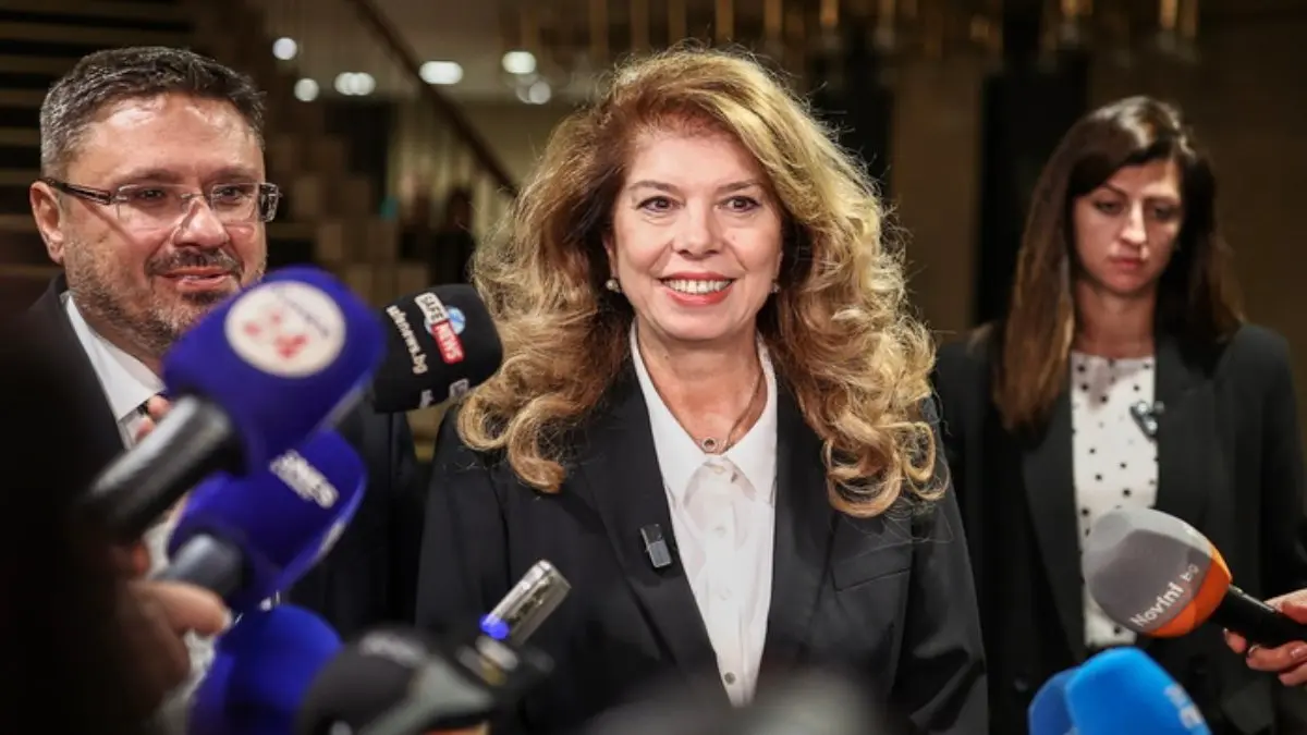 Βουλγαρία: Πρωτιά με μικρή διαφορά για τη Γιότοβα – Στον δεύτερο γύρο με τον φιλοευρωπαίο Γκιούροφ