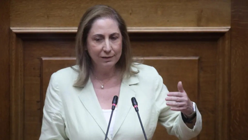 Ξενογιαννακοπούλου: Ανακοίνωσε την ένταξή της στην ΕΛ.Α.Σ.