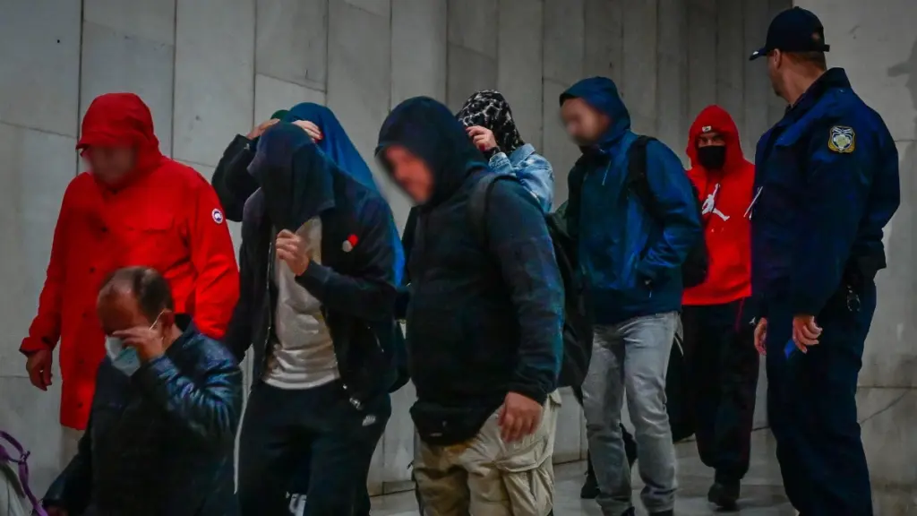 “Χωριάτικο”: Ξεκινούν οι απολογίες των πρώτων 30 κατηγορουμένων – Το απόγευμα στον ανακριτή ο Γιαννακόπουλος