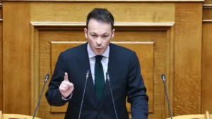 Μιλτιάδης Ζαμπάρας: Παραιτήθηκε από βουλευτής – Προσχωρεί στην ΕΛ.Α.Σ του Αλέξη Τσίπρα